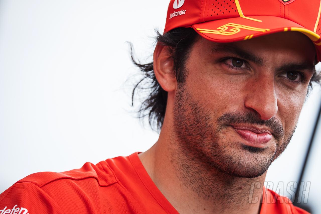 “It makes me laugh” – Carlos Sainz reacts to rumours of signing Williams F1 deal