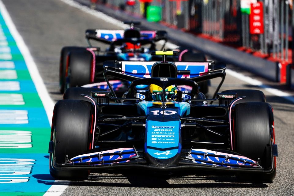 Renault CEO’su “sağdan soldan gelen tekliflere” rağmen Alpine Formula 1 takımını satmayacak