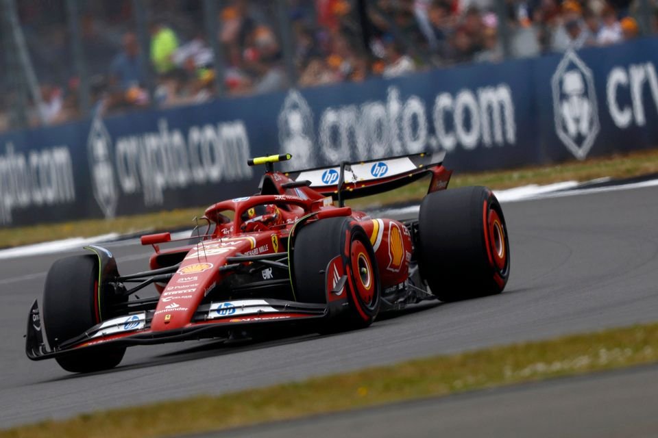 Sainz: “Ferrari’nin son adımları beklediğimiz seviyede değil”