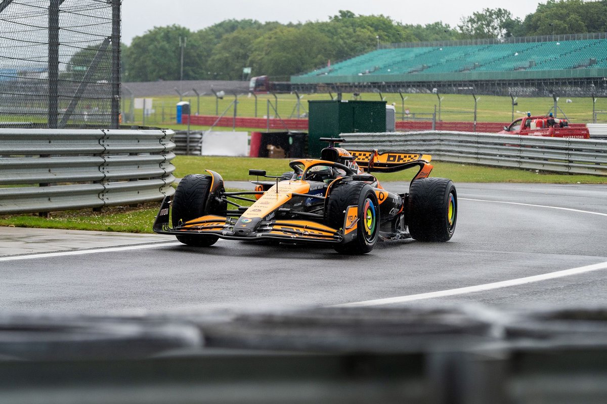 Schumacher, Pirelli testinde McLaren ile piste çıktı
