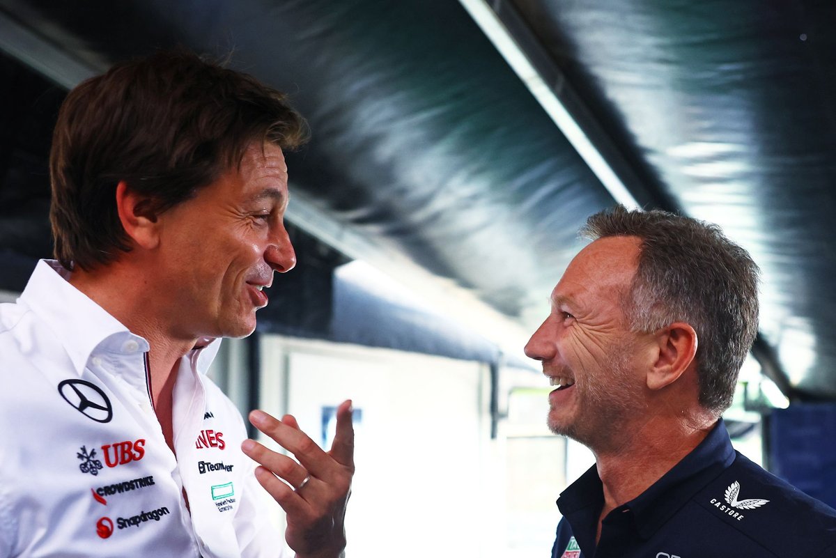 Wolff: “Verstappen, Mercedes’in artan performansını fark etmiş olabilir”